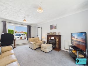 Living Room- click for photo gallery